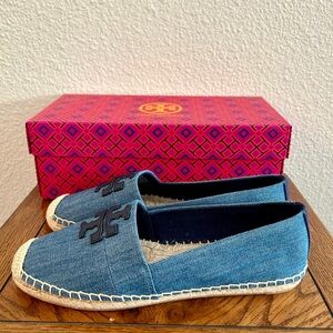TORY BURCH Weston Flat Espadrille Chambray Royal Navy, Size 8.5